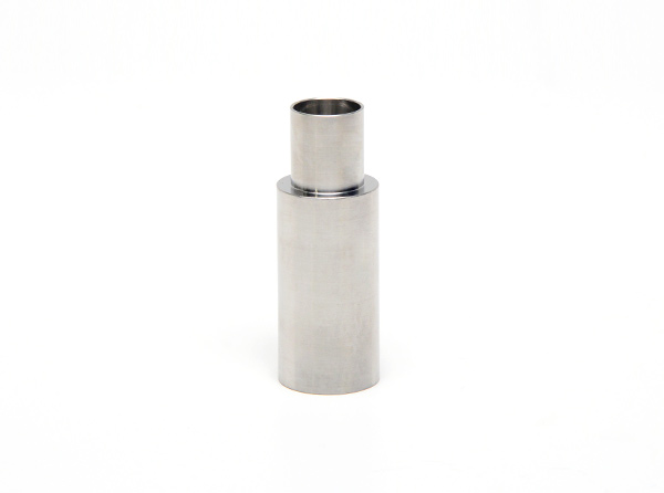 航空發動機用回油管外接嘴